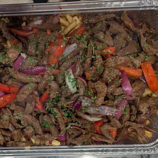 Lomo Saltado Full Tray